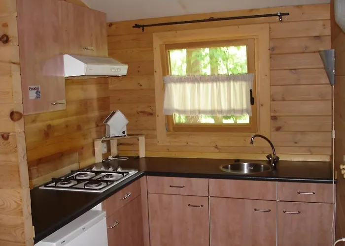 Bospark De Brenkberg モーテル Schinveld